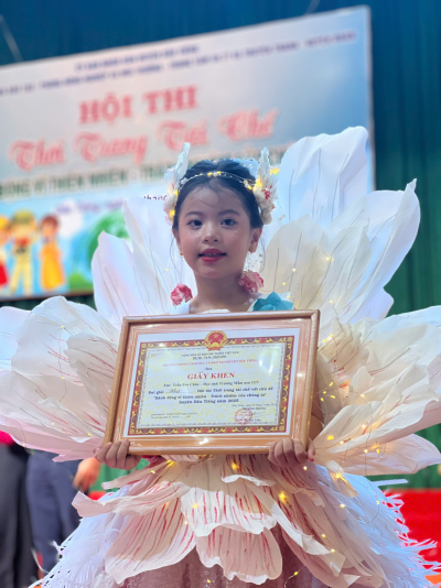 HỘI THI "THỜI TRANG TÁI CHẾ: HÀNH ĐỘNG VÌ THIÊN NHIÊN - TRÁCH NHIỆM CỦA CHÚNG TA"