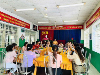 Tổ chức buổi họp Ban đại diện Hội cha mẹ học sinh năm học 2025-2026