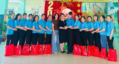 ​ XUÂN GẮN KẾT - TẾT YÊU THƯƠNG TẠI CĐCS TRƯỜNG MẦM NON 13/3 ​